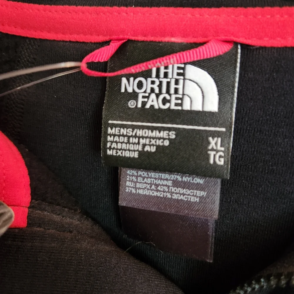 The North Face performance outdoor top XL NWT